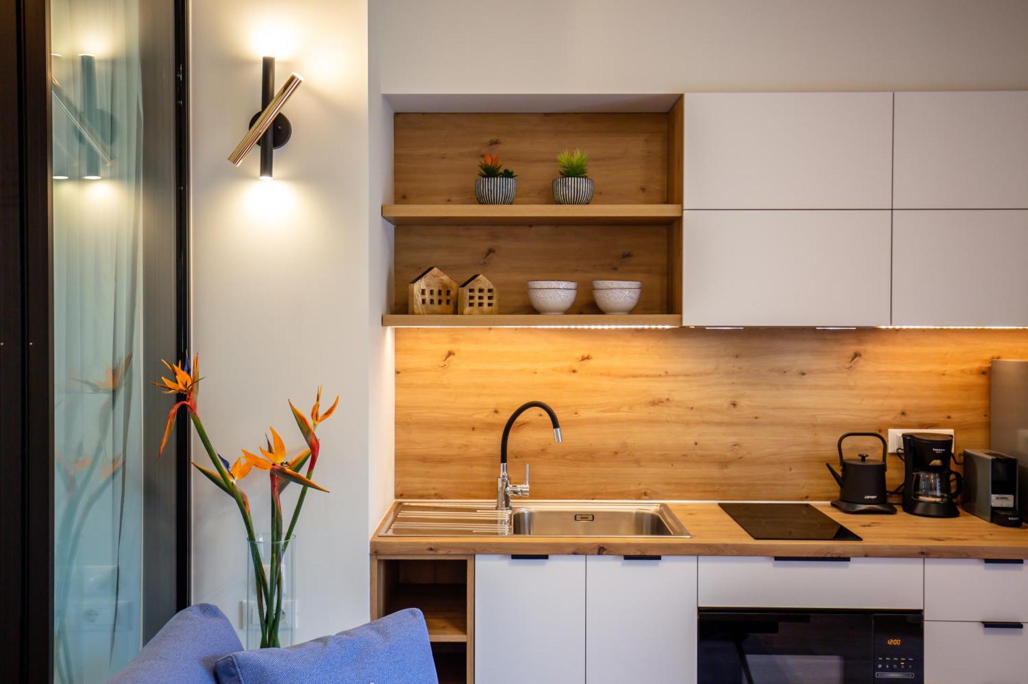 Lola Apartments Liapades Exterior photo