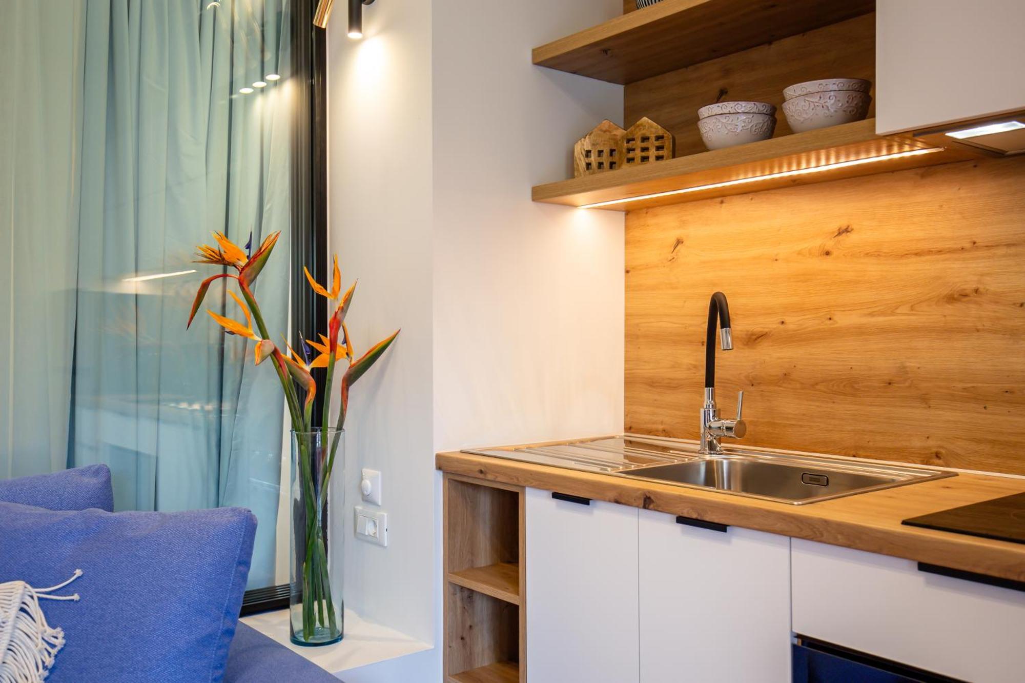 Lola Apartments Liapades Exterior photo
